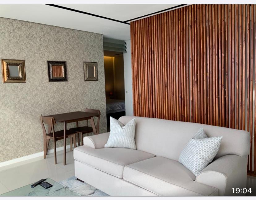 Lovely 1 Bedroom Apartment Cape Town Exterior photo